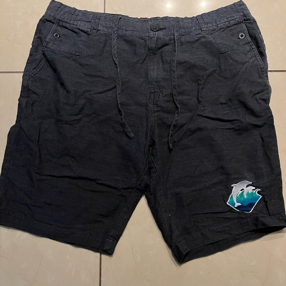 Pink Dolphin size 42